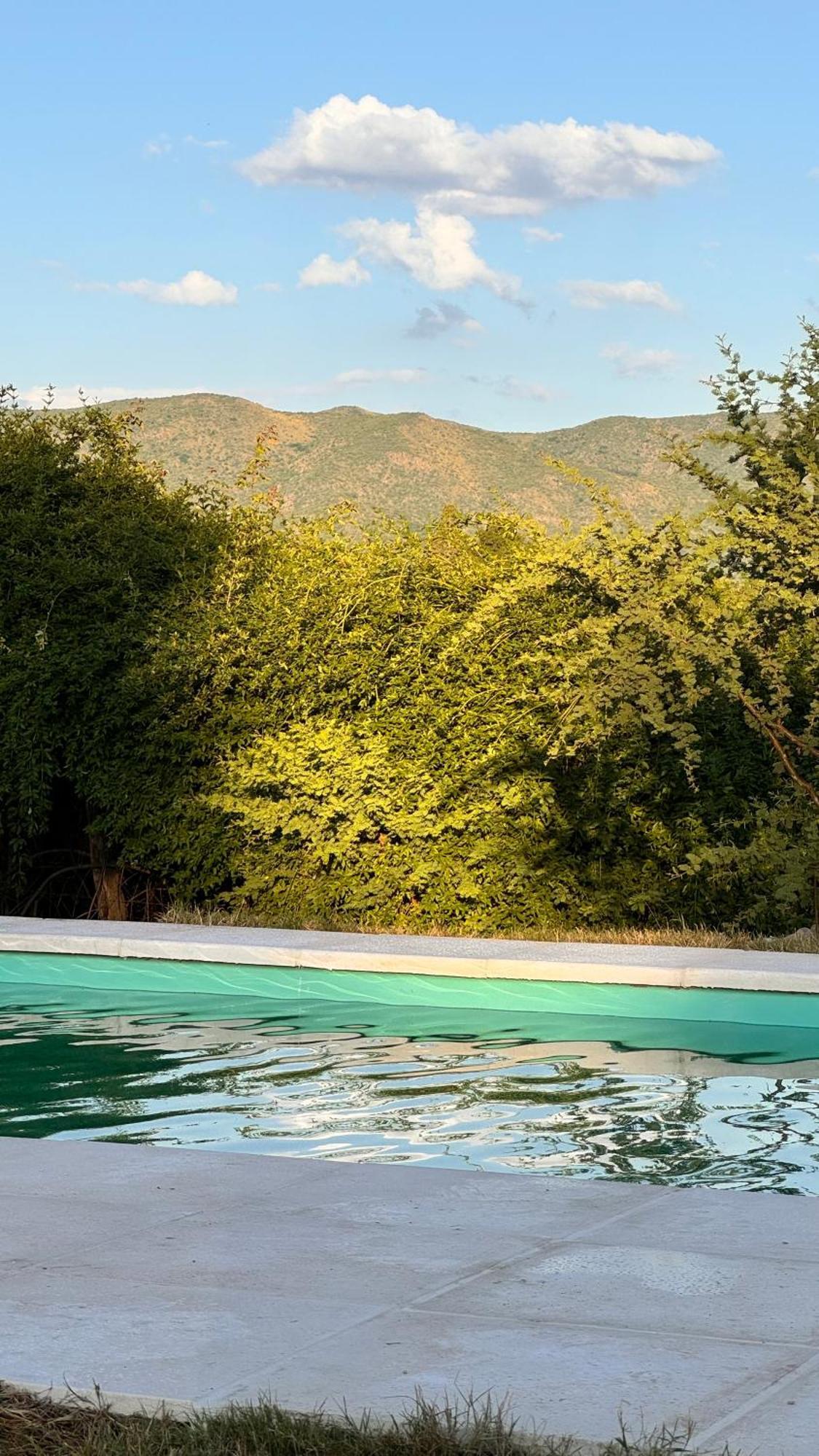 La Jacinta Posada Suites サンタ・ロサ・デ・カラムチタ エクステリア 写真